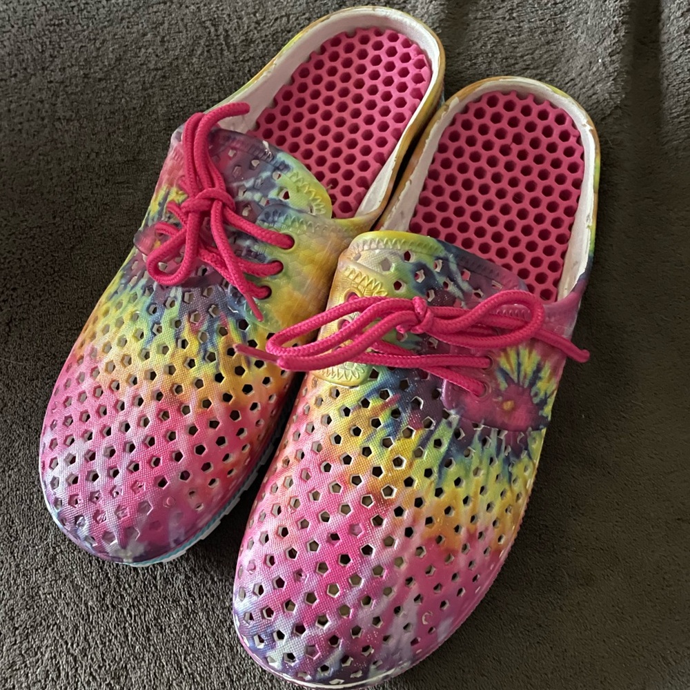 Women’s Cromer Resortwear Water shoes tie dye sz9